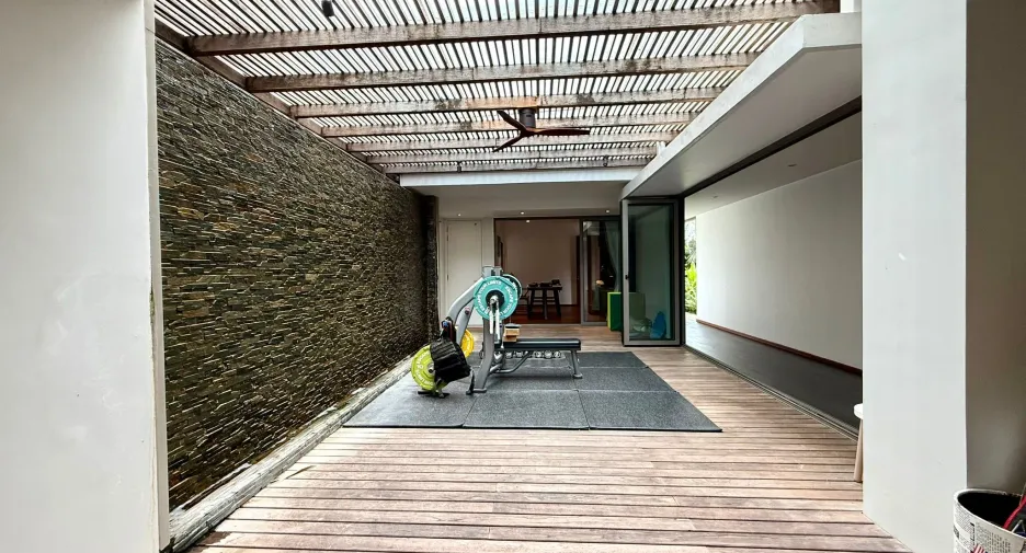 For rent 5 bedrooms villa in Thalang, Phuket