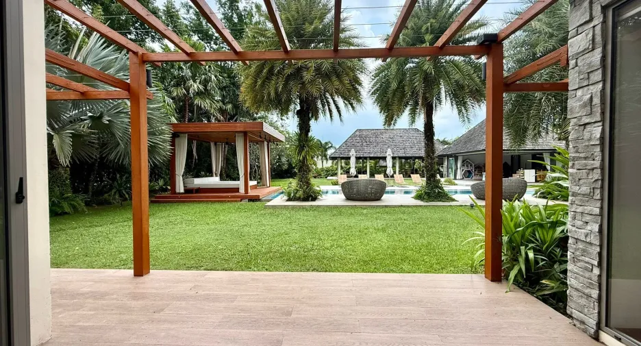 For rent 5 bedrooms villa in Thalang, Phuket