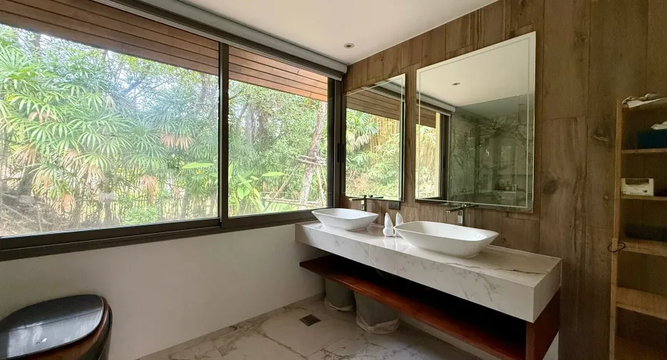 For rent 5 bedrooms villa in Thalang, Phuket