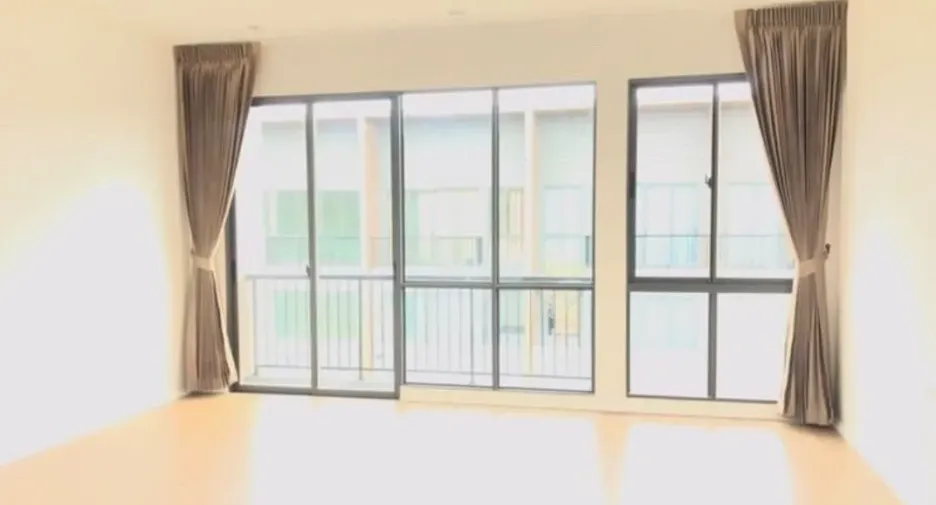 Condo en alquiler de 3 habitaciones en Bang Kruai, Nonthaburi
