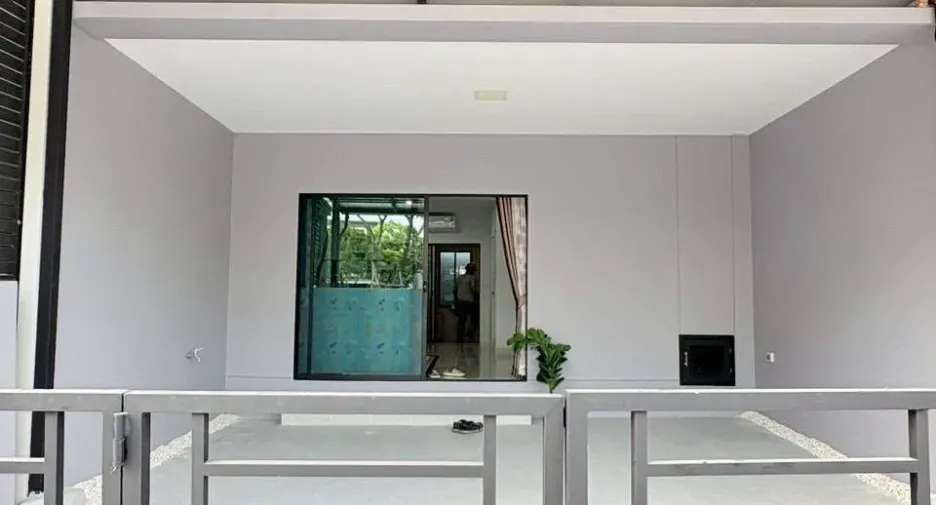 For sale 4 bedrooms townhouse in Lat Lum Kaeo, Pathum Thani