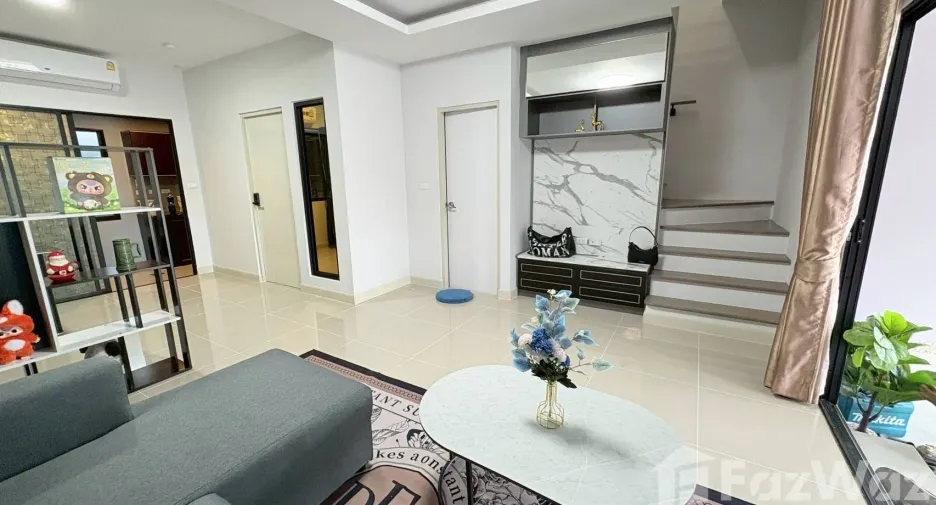 For sale 4 bedrooms townhouse in Lat Lum Kaeo, Pathum Thani