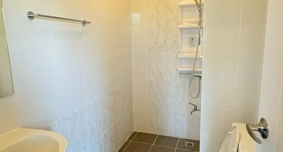 For sale 4 bedrooms townhouse in Lat Lum Kaeo, Pathum Thani