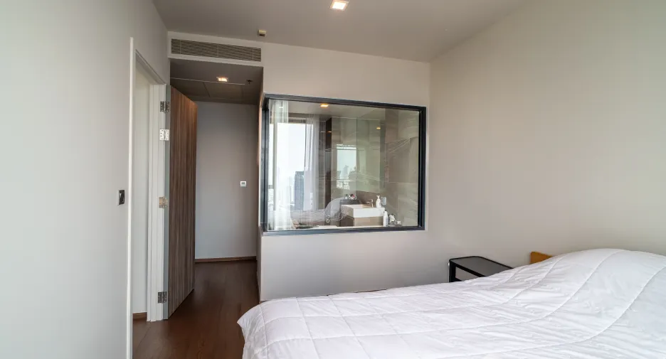 For sale 1 bed condo in Khlong Toei, Bangkok