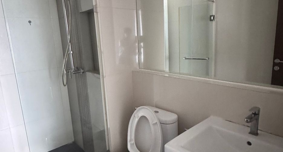 For rent 1 bed condo in Sathon, Bangkok