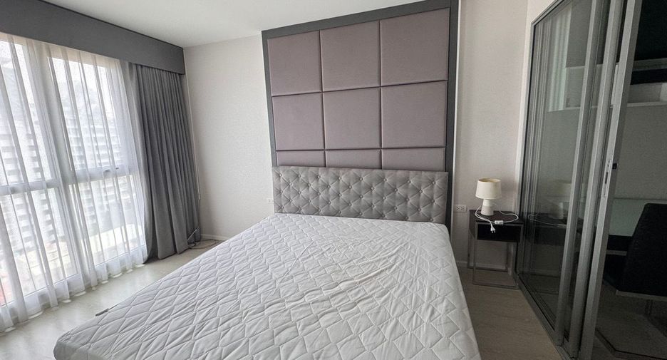 For rent 1 bed condo in Sathon, Bangkok