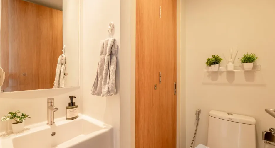 For rent 1 bed condo in Watthana, Bangkok