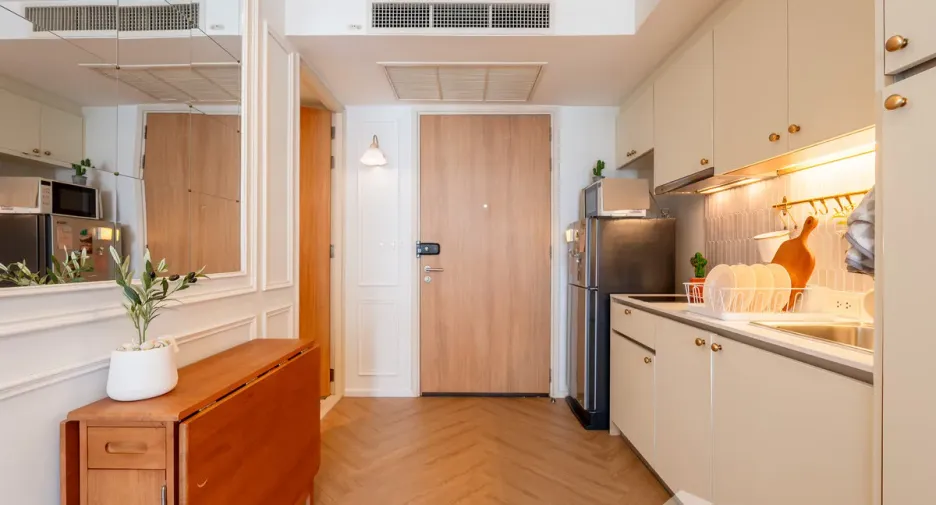 For rent 1 bed condo in Watthana, Bangkok