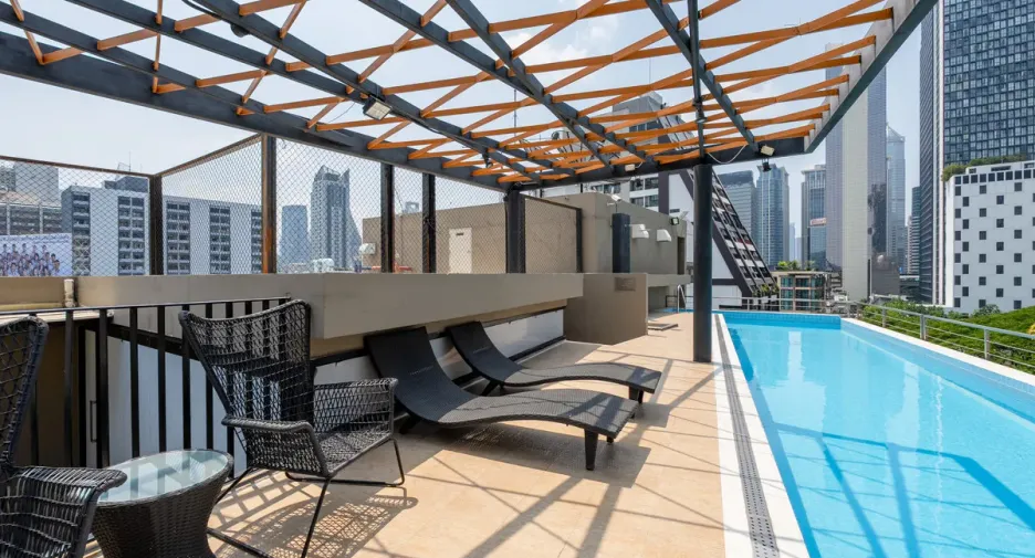 For rent 1 bed condo in Watthana, Bangkok