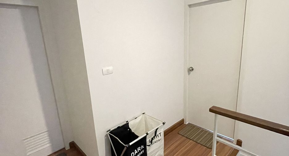 For rent 3 bedrooms townhouse in Thalang, Phuket