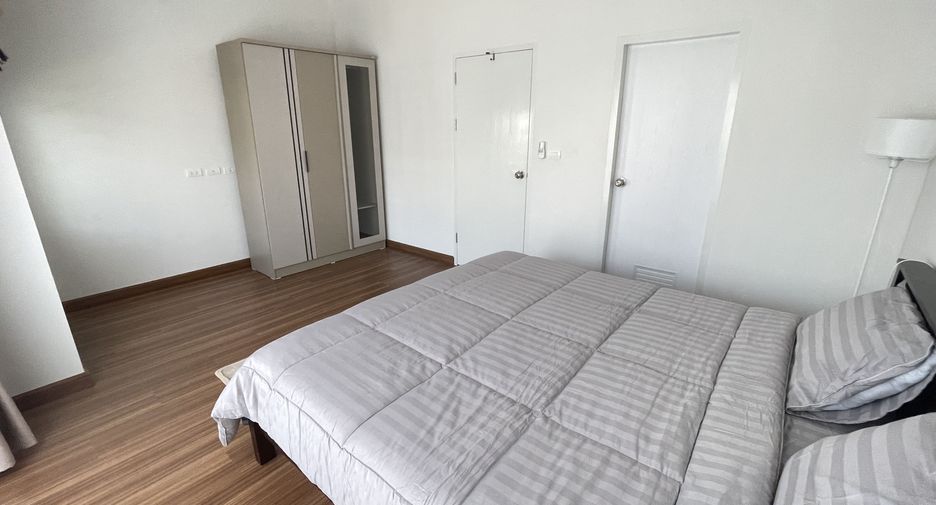 For rent 3 bedrooms townhouse in Thalang, Phuket