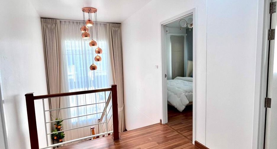 Продажа 3 спальни дом в Йомтиен, Паттайя