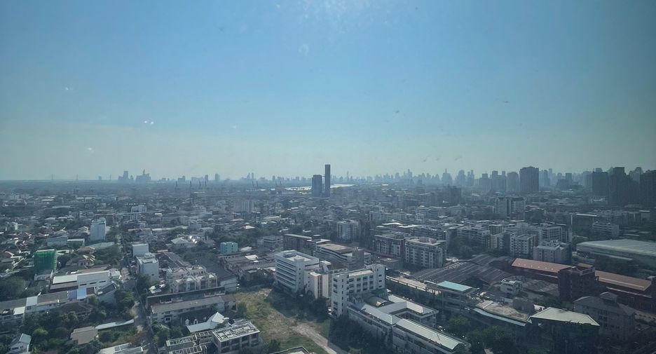 For sale 1 bed condo in Phra Khanong, Bangkok