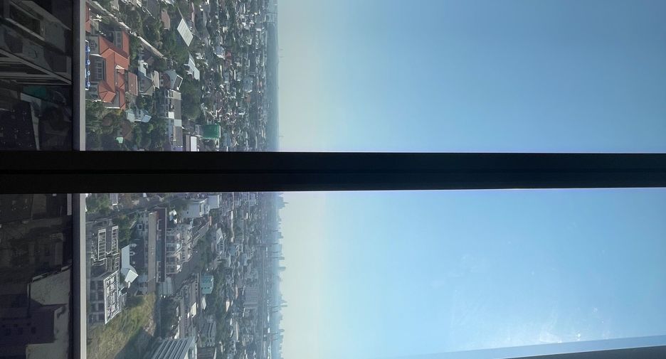 For sale 1 bed condo in Phra Khanong, Bangkok