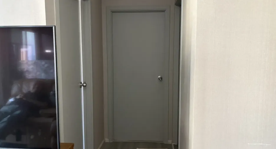 For rent 2 bedrooms condo in Bang Phlat, Bangkok