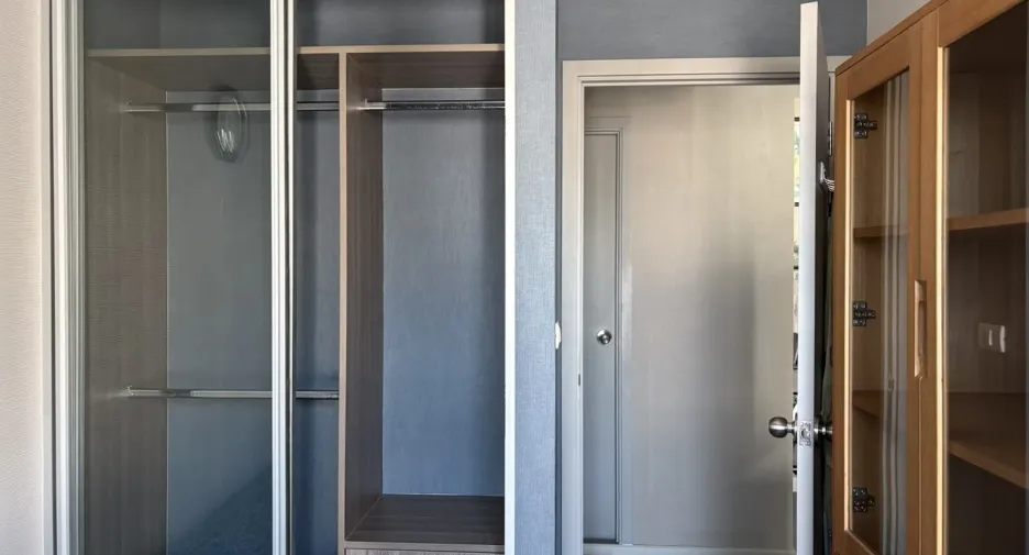 For rent 2 bedrooms condo in Bang Phlat, Bangkok