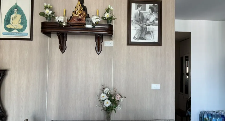 For rent 2 bedrooms condo in Bang Phlat, Bangkok