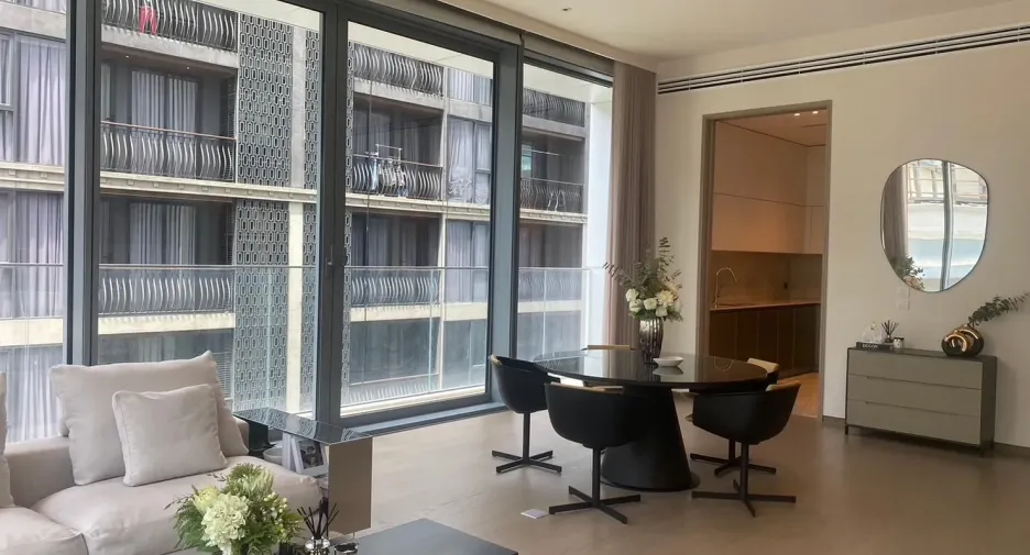 For rent 2 bedrooms condo in Pathum Wan, Bangkok