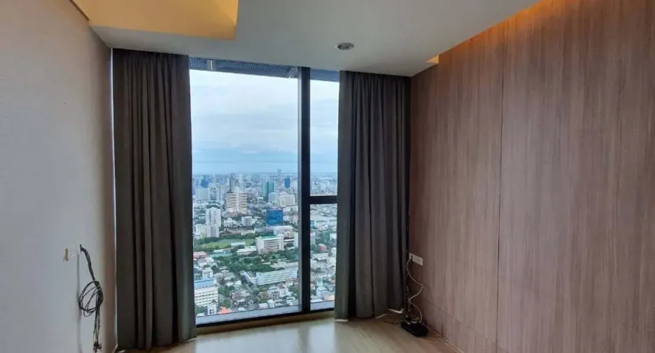 For rent 3 bedrooms condo in Sathon, Bangkok