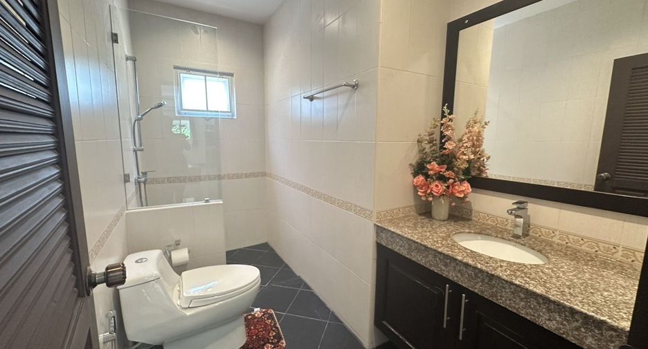 For sale 3 bedrooms villa in Hua Hin, Prachuap Khiri Khan