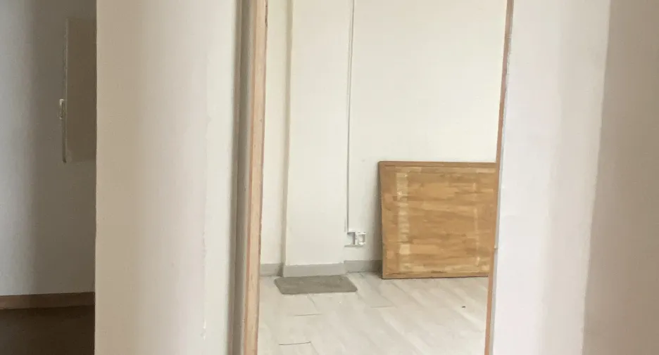 For rent 5 bedrooms retail Space in Watthana, Bangkok