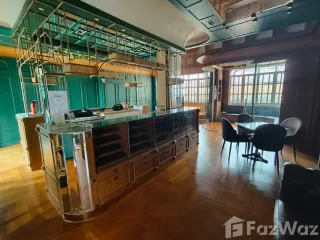 For rent 5 bedrooms retail Space in Watthana, Bangkok