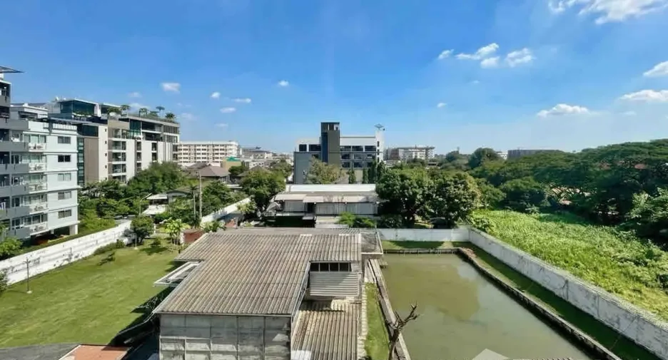 For rent 1 bed condo in Phra Khanong, Bangkok