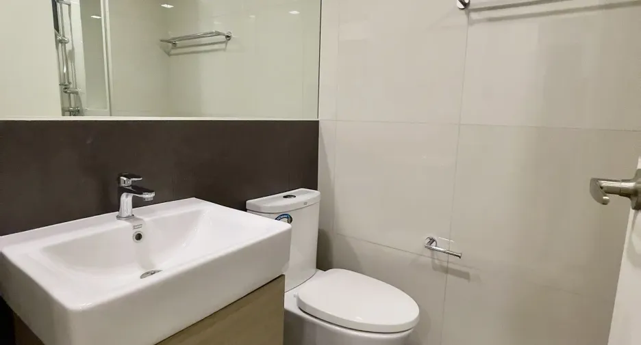 For rent 1 bed condo in Phra Khanong, Bangkok