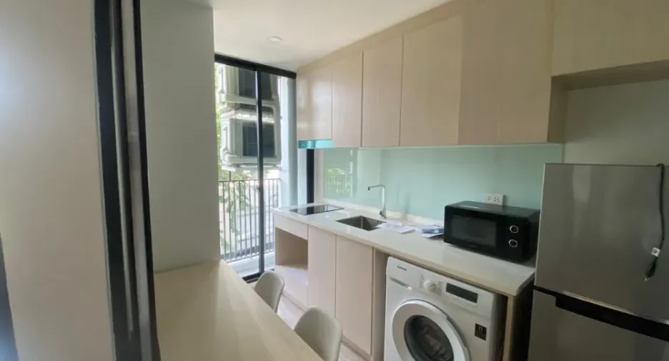 For rent 1 bed condo in Phra Khanong, Bangkok