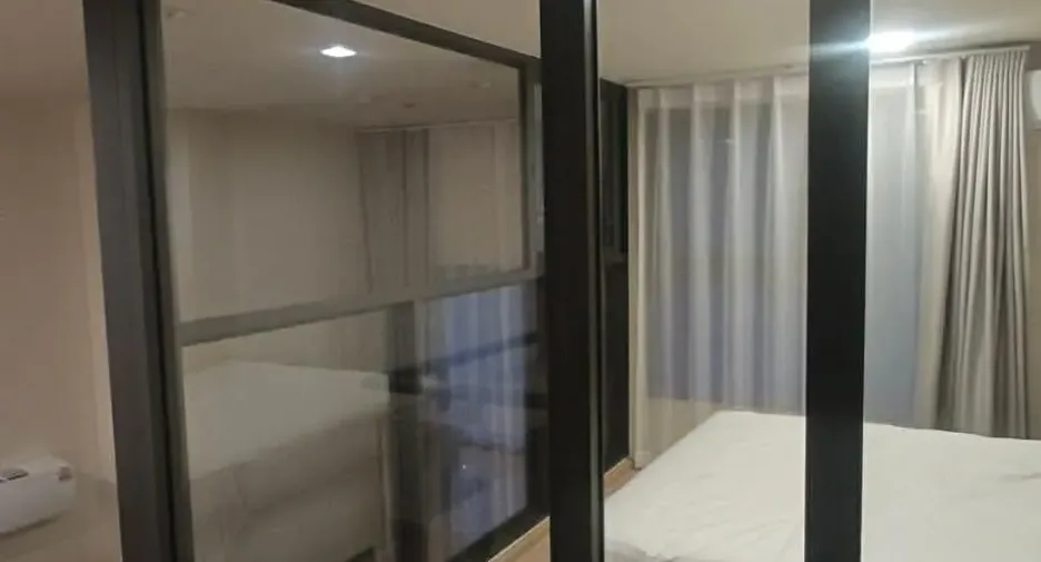 Wohnung zur Miete mit 2 Zimmer in Huai Khwang, Bangkok