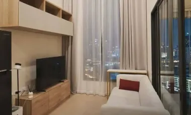 For rent 2 bedrooms condo in Huai Khwang, Bangkok