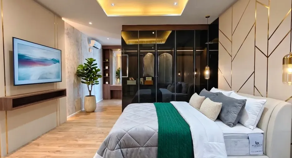 À vendre et à louer 4 chambres villa à Wang Thonglang, Bangkok