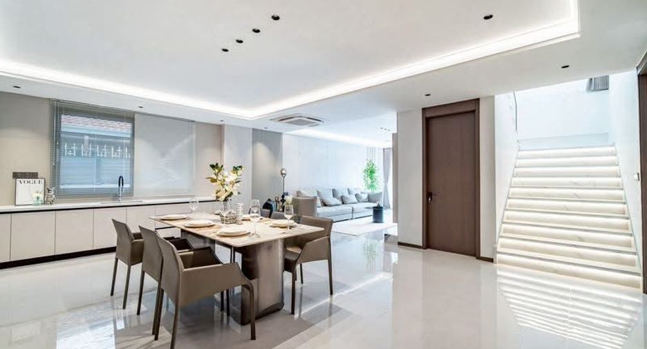 À vendre 6 chambres villa à Jomtien, Pattaya