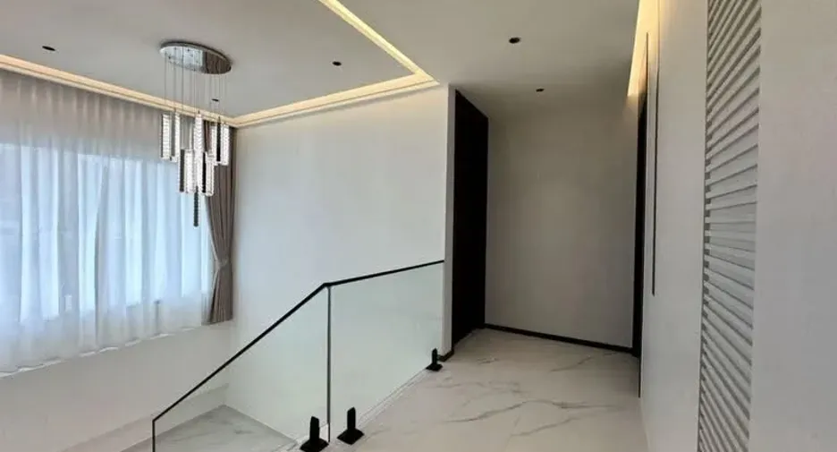For sale 6 bedrooms villa in Jomtien, Pattaya