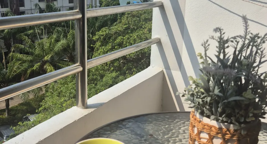 À louer studio condo à Pratumnak, Pattaya