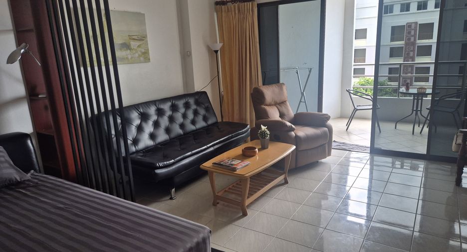 À louer studio condo à Pratumnak, Pattaya