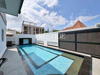 For sale and for rent 6 bedrooms house in Bang Lamung, Chonburi