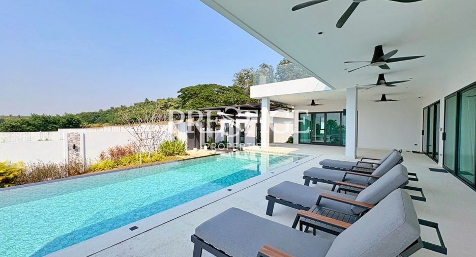 For sale 5 bedrooms house in Bang Lamung, Chonburi