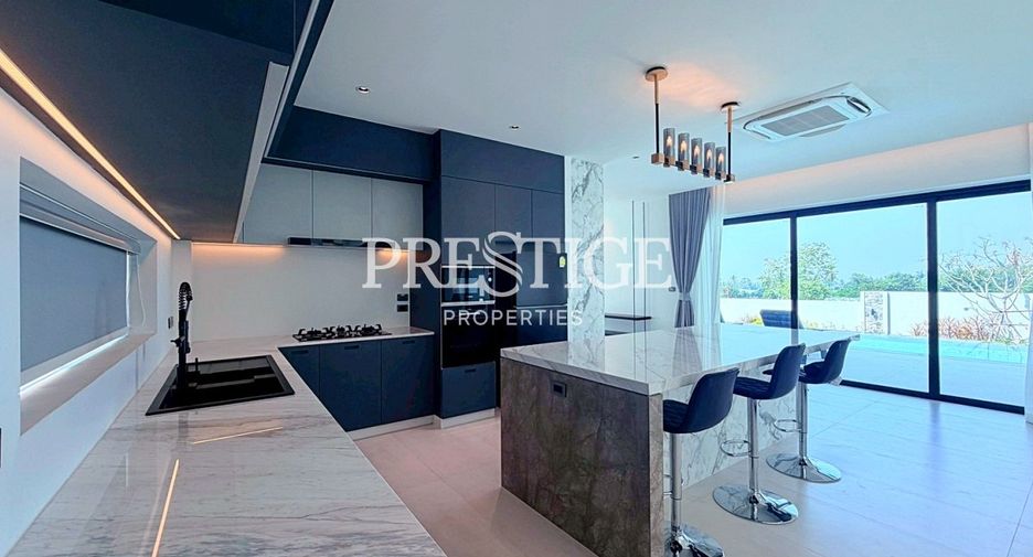 For sale 5 bedrooms house in Bang Lamung, Chonburi