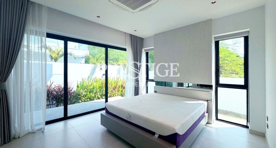For sale 5 bedrooms house in Bang Lamung, Chonburi