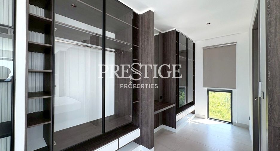 For sale 5 bedrooms house in Bang Lamung, Chonburi