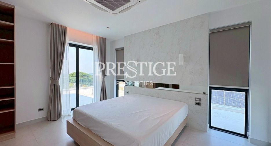For sale 5 bedrooms house in Bang Lamung, Chonburi