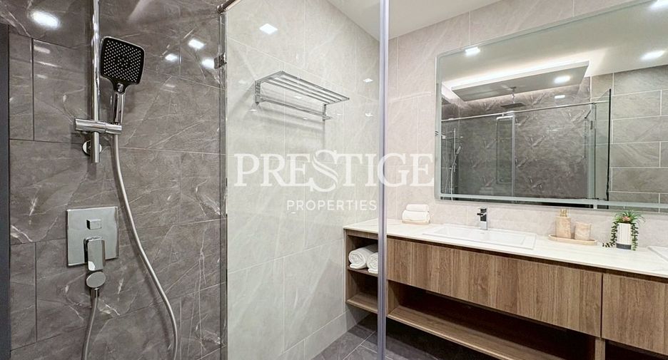 For sale 2 bedrooms condo in Jomtien, Pattaya