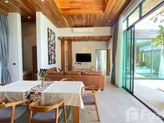 For rent 3 bedrooms villa in Mueang Phuket, Phuket