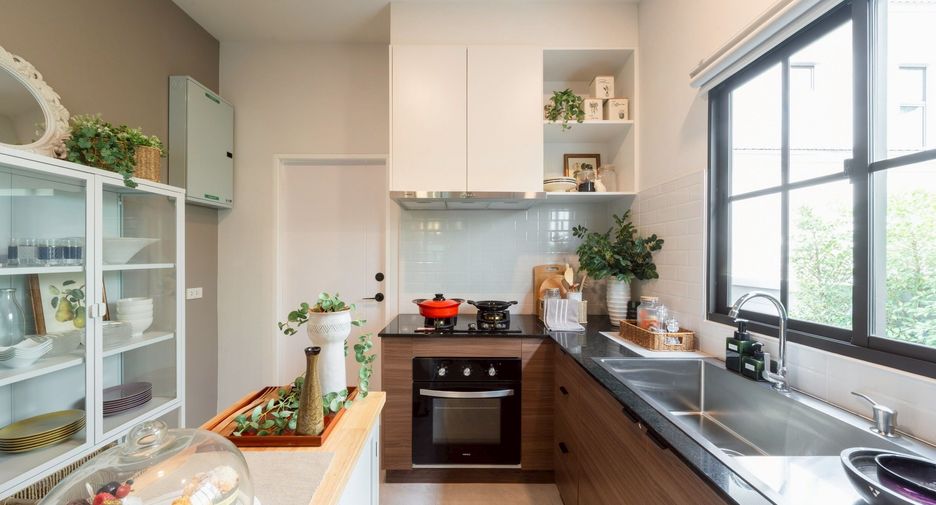 Haus zum Kauf und zur Miete mit 4 Zimmer in San Pa Tong, Chiang Mai