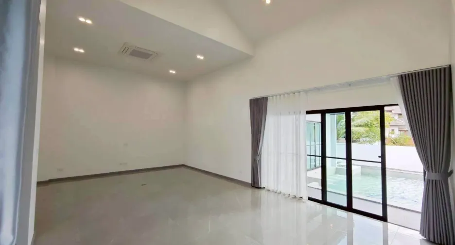 For sale 3 bedrooms villa in Doi Saket, Chiang Mai