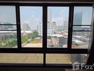 À louer 2 chambres condo à Phaya Thai, Bangkok