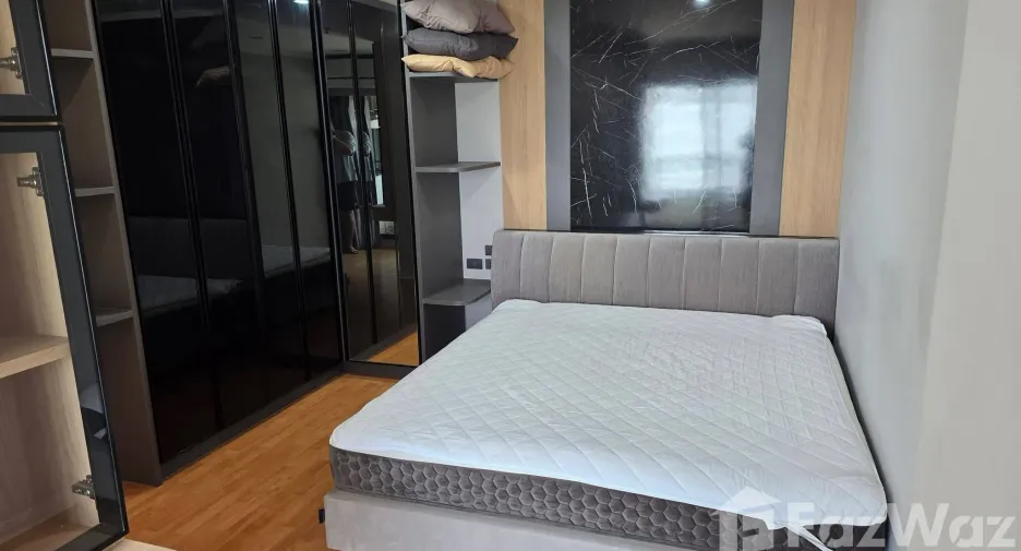 For rent 2 bedrooms condo in Phaya Thai, Bangkok