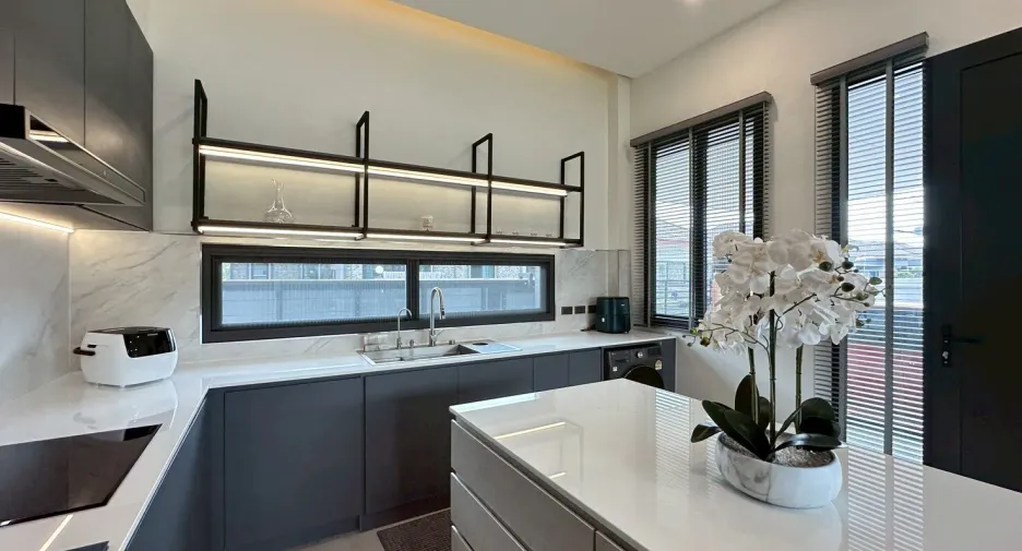 For rent 3 bedrooms house in East Pattaya, Pattaya