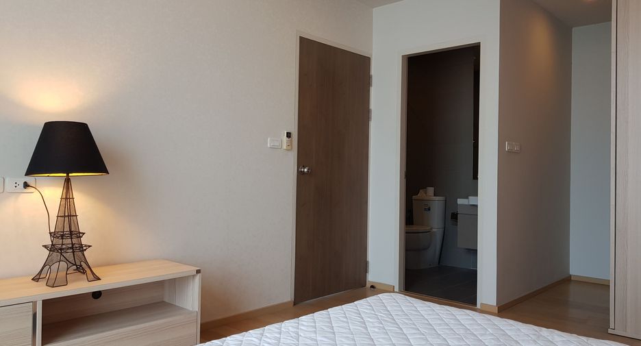 For rent 2 bedrooms condo in Phaya Thai, Bangkok